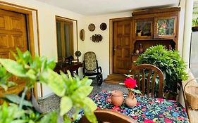 Home Inn-Guesthouse